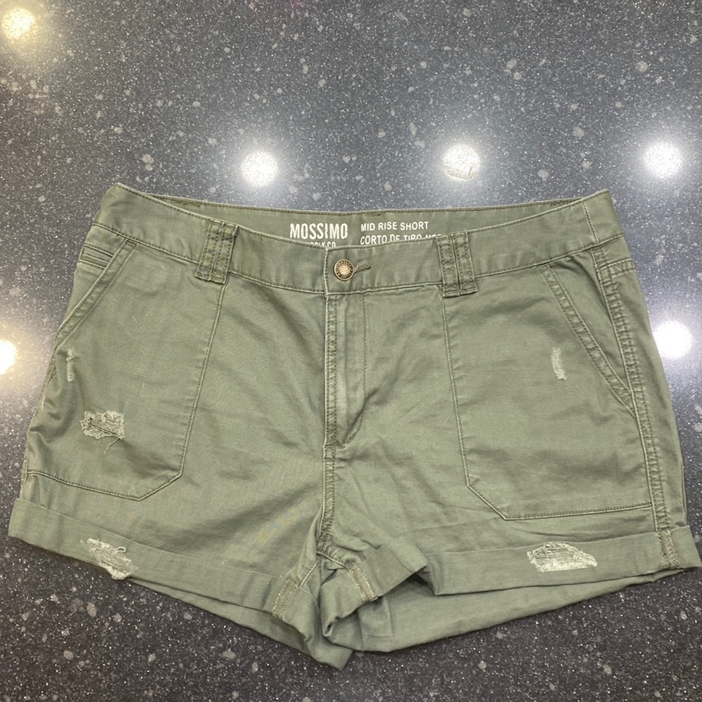 Mossimo mid rise shorts size 10